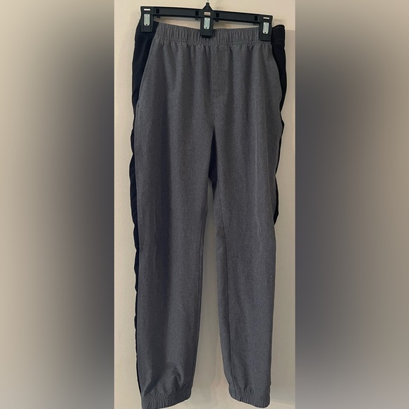 Old Navy Active Joggers Athletic Track Pants Side Stripe Gray Black‎ XL(14/16) - Picture 1 of 3
